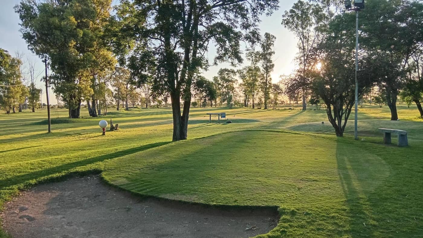 whites golf club 3